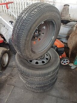 Pneu Škoda Felicia 165/70R13