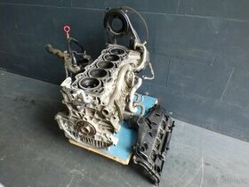 Volvo  blok motoru D5