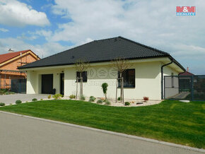 Prodej rodinného domu, 4+ kk, 185 m², Březí - 1