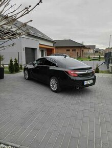 Insignia 2.0 BITDI 4x4