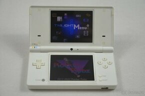 Nintendo DSi White + 16GB paměťová karta s Twilight Menu++