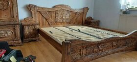 Predám masivni postel s loveckým motívem180×200