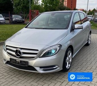 MERCEDES B180 90kw--AVANTGARDE--KŮŽE--LED--113.000km--