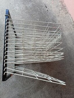 Sušák výkresů na zeď