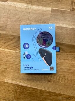 Satisfyer Love Triangle – nový, nevhodný dárek