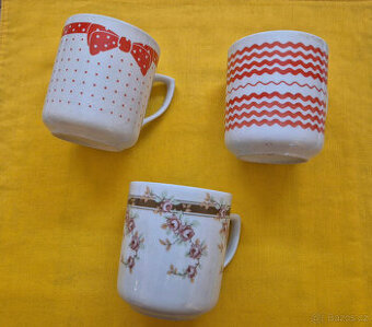 Hrnky porcelánové sběratelské - 1