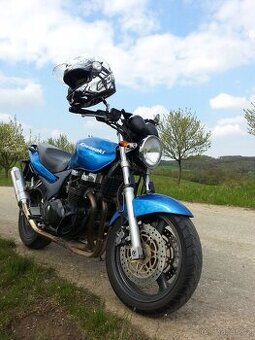 Kawasaki ZR-7 ZR750F