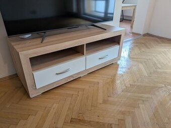 TV stolek