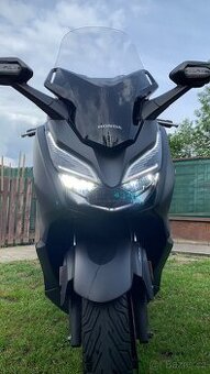 Honda Forza 125