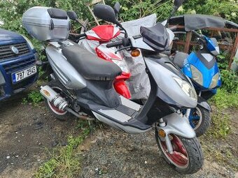 Skútr 50ccm