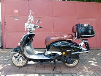 Skútr 125 retro