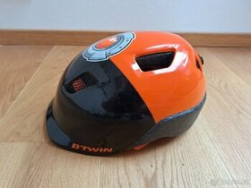 Dětská cyklo helma Decathlon (53-56 cm)