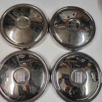 Fiat 850 poklice 2 sady 12"