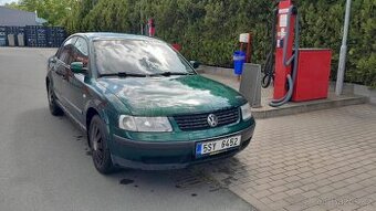 Volkswagen Passat B5 3B 1.6 Benzín