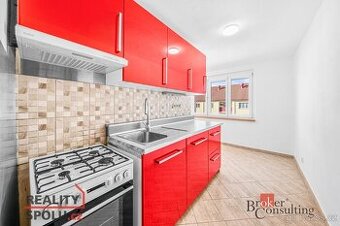 Převod dr. podílu, byty/3+1, 64 m2, Josefa Knihy 114, Střed,
