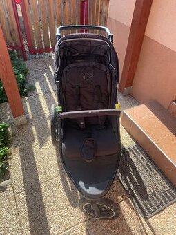 Sportovní kočárek Kinderkraft Helsi