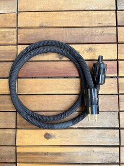 AUDIOPHONICS STEALTH – Prémiový napájecí kabel Schuko–C7
