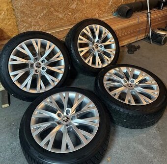 ALU Kola ŠKODA 5x112 R18 ANTARES Zimní Pneu 235/45/18