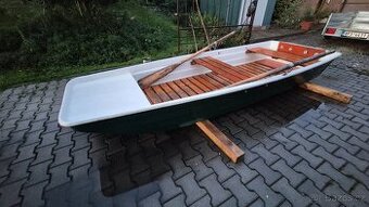 Laminátová pramice 3.6x1.25m