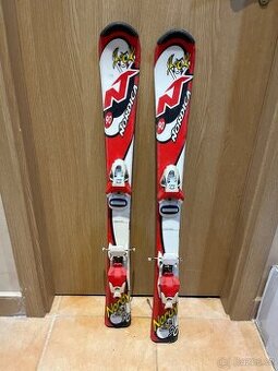 Dětské lyže Nordica Nordy 90 cm – skvělý stav, vázání Roxy