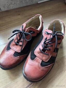 Dámská zdravotní obuv