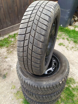 Zimní pneu na discích 185/60 R14, rozteč 5x100