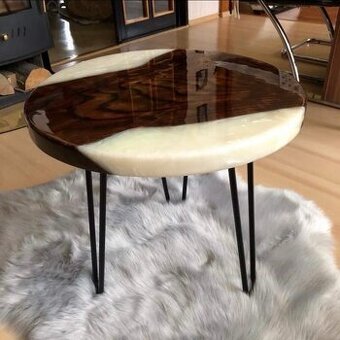 Konferenční stolek