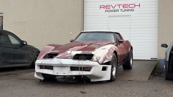 1981 CHEVROLET CORVETTE C3 4Q MANUÁL 60.000 km