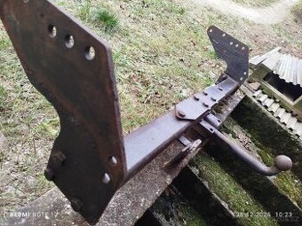 Prodám tažné zařízení na Nissan Navara D22