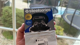 SteelSeries Arctis Gamebuds