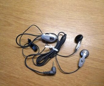 Sluchátka do uší stereo s mikrofonem, 2,5 jack, Nová