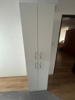 Skříňka bílá, 190 cm