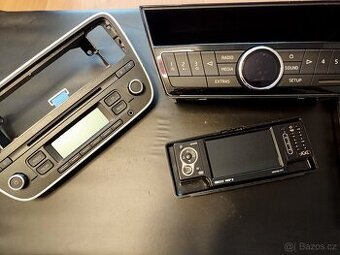 Panel autorádia škoda