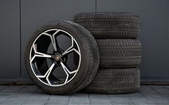 Sada alu kol Lamborghini - Urus