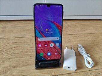 Samsung Galaxy A40- 5.9"Super Amoled/ 4GB/64GB, Dual sim