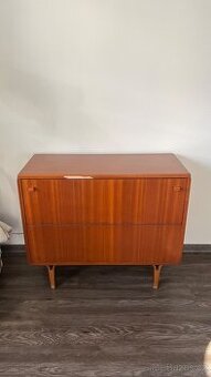 Retro komoda/peřiňák