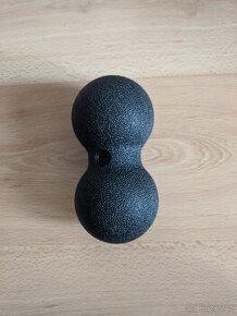 Černý masážní dvojválec (duoball), 16 cm