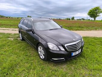 Mercedes E 350cdi - Po servisu - Zachovalý - Tažné