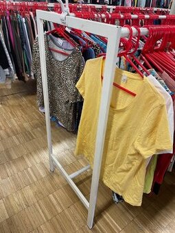 Stojan na textil