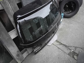 Díly VW GOLF 6 NA ZADNÍ DVEŘE