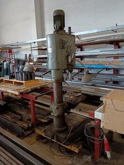 Sloupová vrtačka Friedrich Engels PK-32 - 1