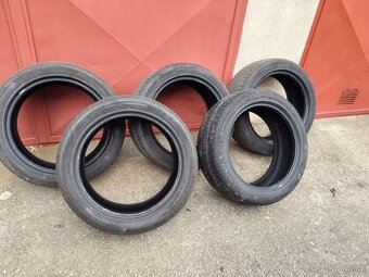Prodam Pneu 215/50 ZR17