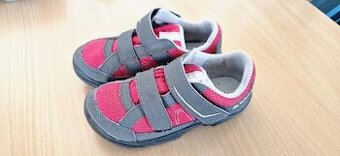Dětské sportovní/outdoorové boty Quechua – vel. 27