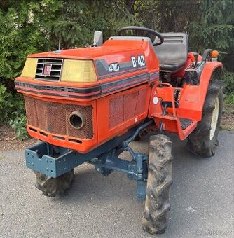 Japonský malotraktor Kubota B-40, 14 koní, 4x4