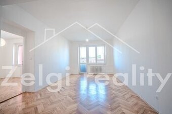 Prodej prostorného bytu 3,5+1 s vlastní garáží ve Starém Brn