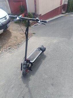 Elektrokoloběžka. 1000w