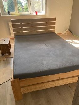 Postel masiv 140x200