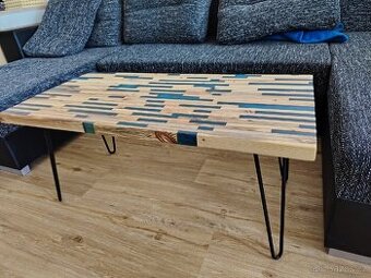 Epoxidový konferenční stolek