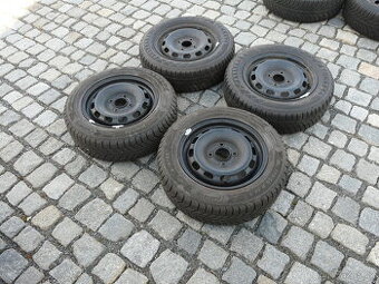 ZIMNÍ PNEU + DISKY 175/65R14 MAZDA 2 FORD FIESTA