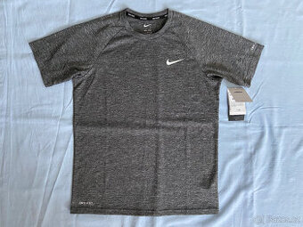 Pánské tričko Nike Swim, NOVÉ s visačkou, vel. pánská "S".